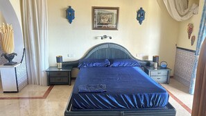 2 quartos, ferros/tábuas de passar roupa, Wi-Fi, roupa de cama