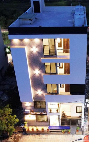 Fachada da propriedade