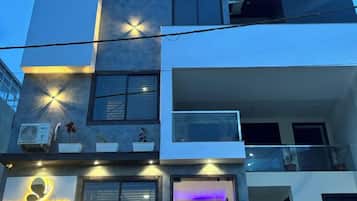 Bagian depan properti