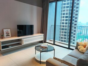 Luxury Suite, 2 Bedrooms, Bathtub | Iron/ironing board, free WiFi, bed sheets - Millerz Square By Just Stay (Kuala Lumpur)