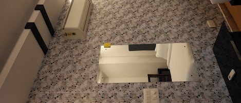 Single Room | Free WiFi