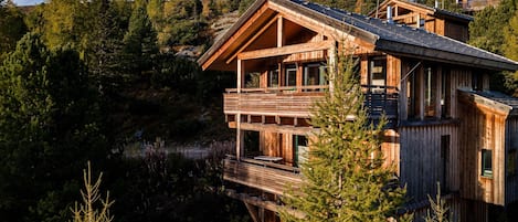Chalet | Exterior
