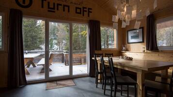 Chalet | Dining