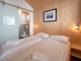 4 habitaciones y ropa de cama