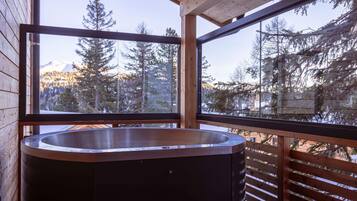 Chalet | Property amenity