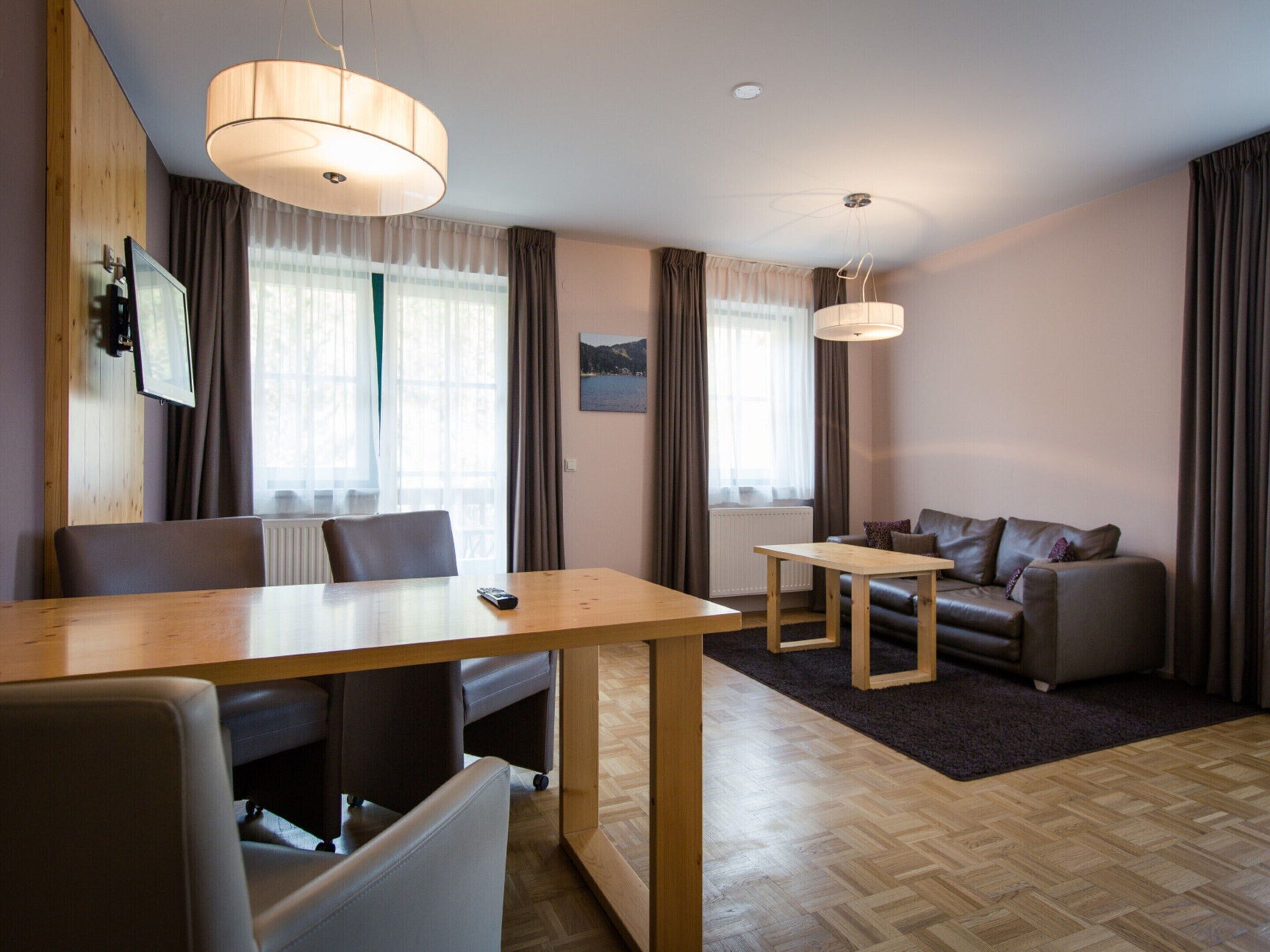 Apartment | Dining