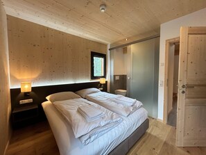 Xalet | 4 dormitoris i mobiliari individual