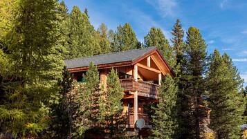Chalet | Exterior