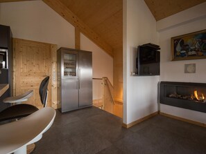Chalet | Private kitchen | Electric kettle, toaster - Chalet in Austria Near Ski Slopes & Sauna (Stadl-Predlitz)