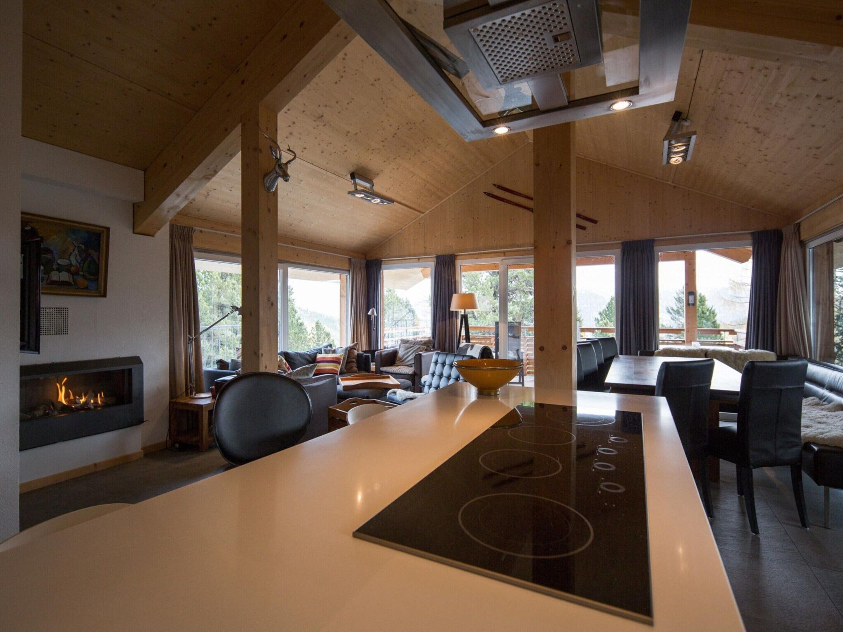 Chalet | Private kitchen | Electric kettle, toaster