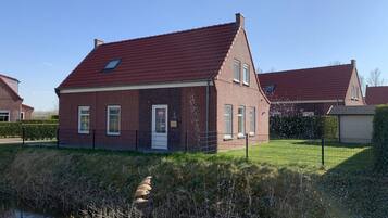 House | Exterior