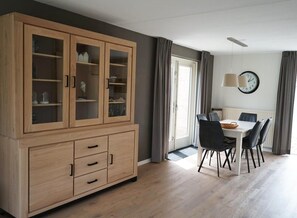 House | Dining