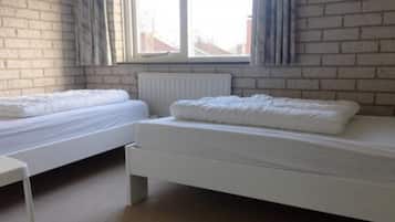 House | 3 bedrooms, individually furnished