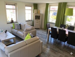 House | Living room