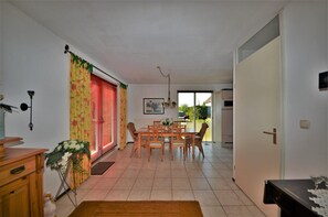 House | Dining