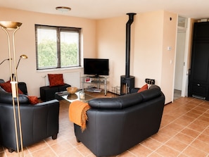 House | Living room - Bungalow in Breskens With Waterfront Jetty (Breskens)