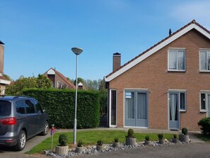 House | Exterior - House in Breskens Near Beach and Lighthouse (Breskens)