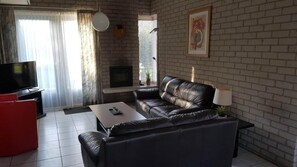 House | Living area - House in Breskens Near Beach and Lighthouse (Breskens)