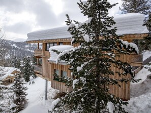 Chalet | Exterior
