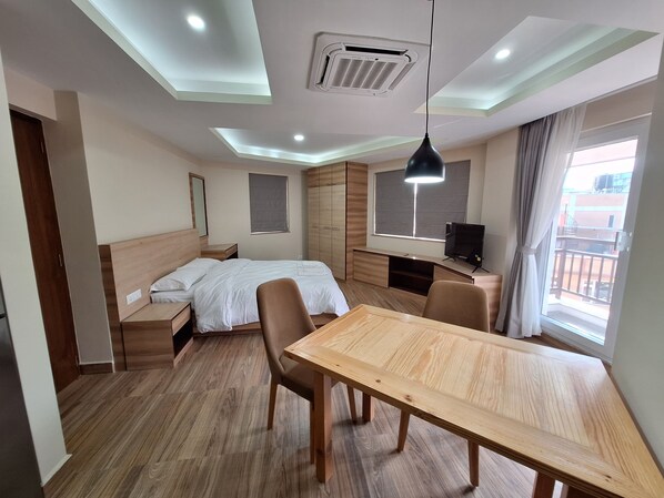 Standard Studio | Free WiFi