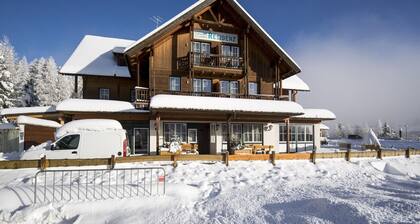 Studio Apartment Near Skiing