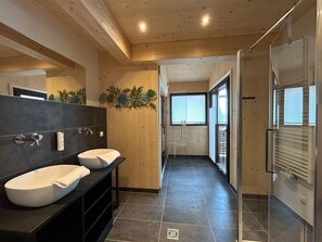 Chalet | Baño | Tina 