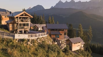 Chalet | Exterior