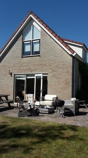 House | Exterior