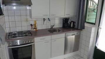 House | Private kitchen | Electric kettle, toaster