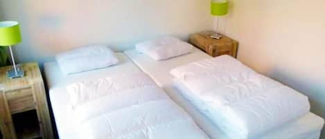 House | 4 bedrooms, individually furnished