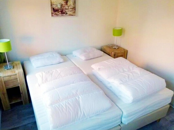 House | 4 bedrooms, individually furnished