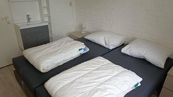 3 bedrooms, individually furnished, iron/ironing board