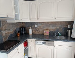 Casa | Cocina privada | Hervidor eléctrico y tostadora