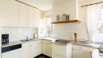 House | Private kitchen | Electric kettle