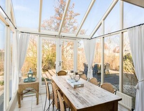 Dining - Bungalow in Zeeland With Stunning Waterside Views (Breskens)