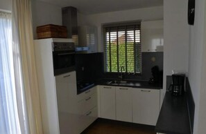Rumah | Dapur pribadi | Ketel listrik dan pemanggang roti