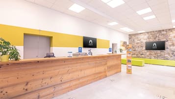 Apartment | Reception