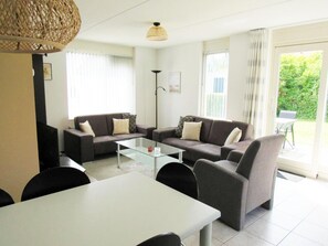 House | Living room