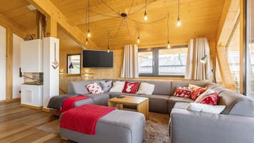 Chalet | Living area