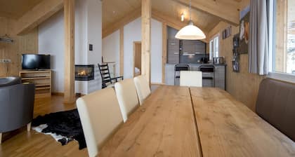Amazing Chalet With Whirlpool