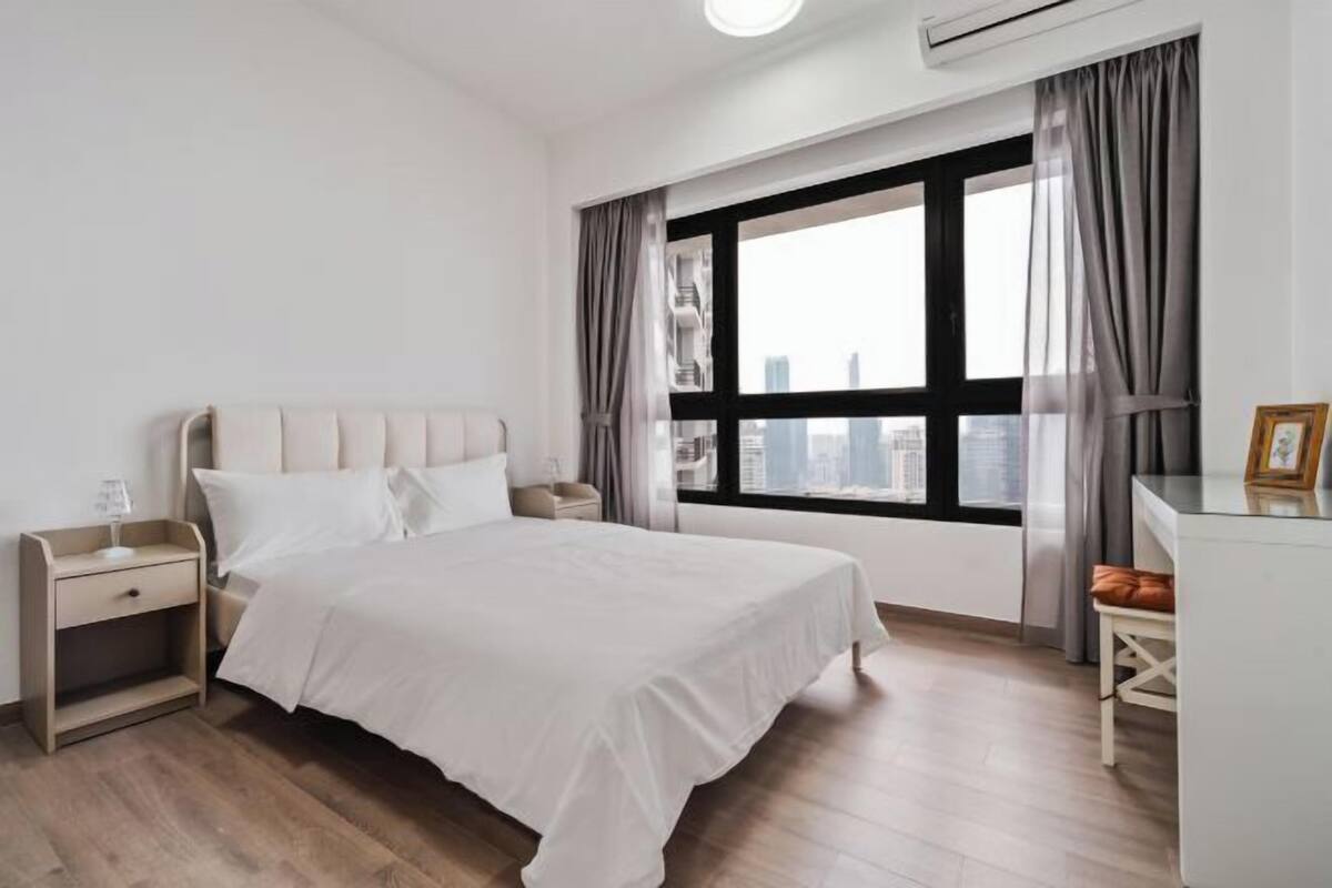 1 bedroom, laptop workspace, iron/ironing board, free WiFi