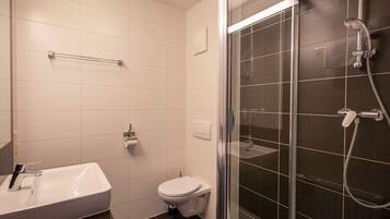 Apartment | Badezimmer | Handtücher
