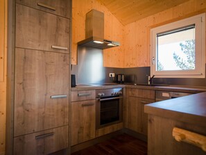 Stuga | Eget kök | Barnstol