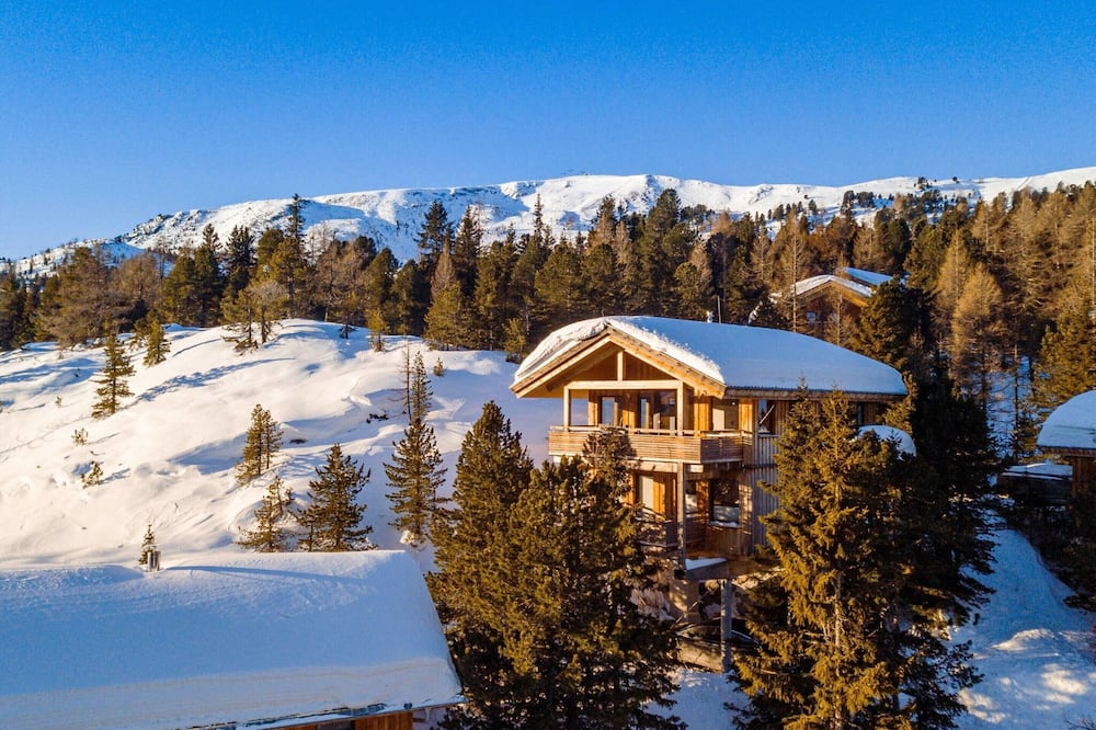 Cosy Chalet With Infrared Sauna