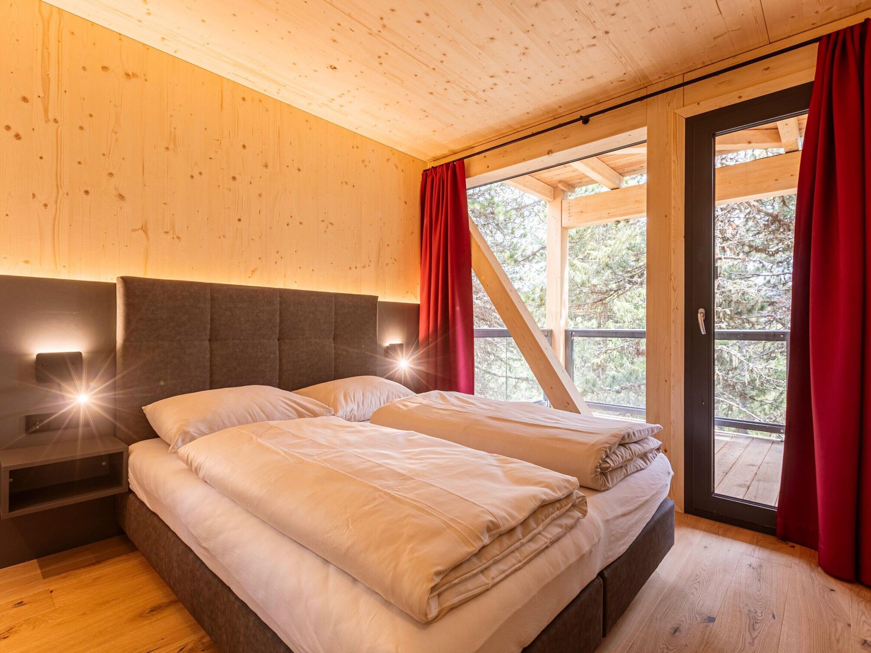 Chalet | 4 bedrooms, individually furnished