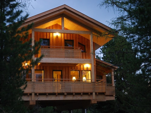 Chalet in Alps Near Ski Slopes and Sauna