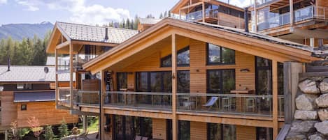 Chalet | Exterior