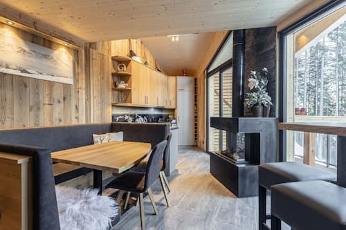 Chalet | Dining