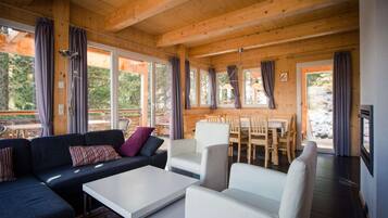 Chalet | Living area