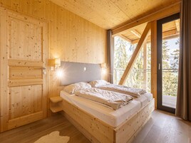 Chalet | 4 slaapkamers, individueel gemeubileerd, beddengoed